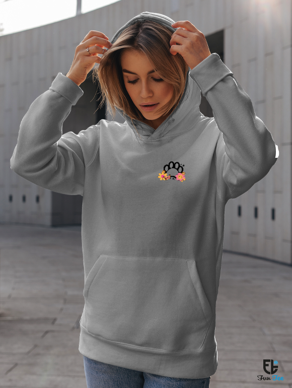 hoodie-girl-model2-funtee.png